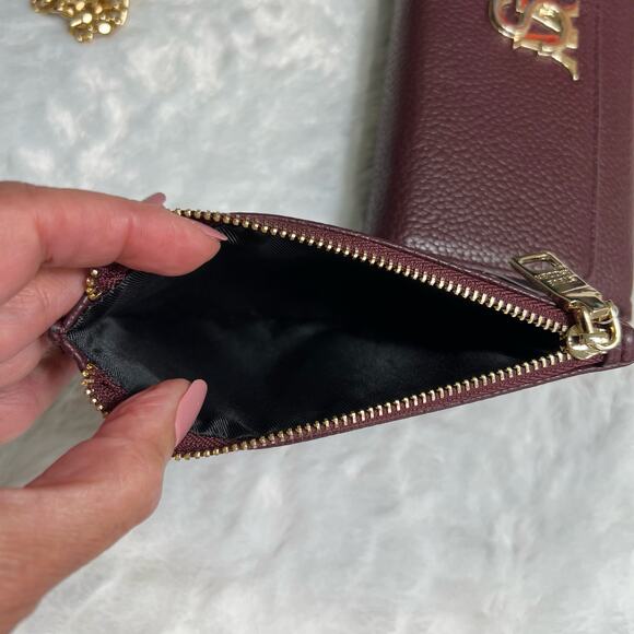 Steve Madden Burgundy Leather Wallet Wristlet - Picture 5 of 14